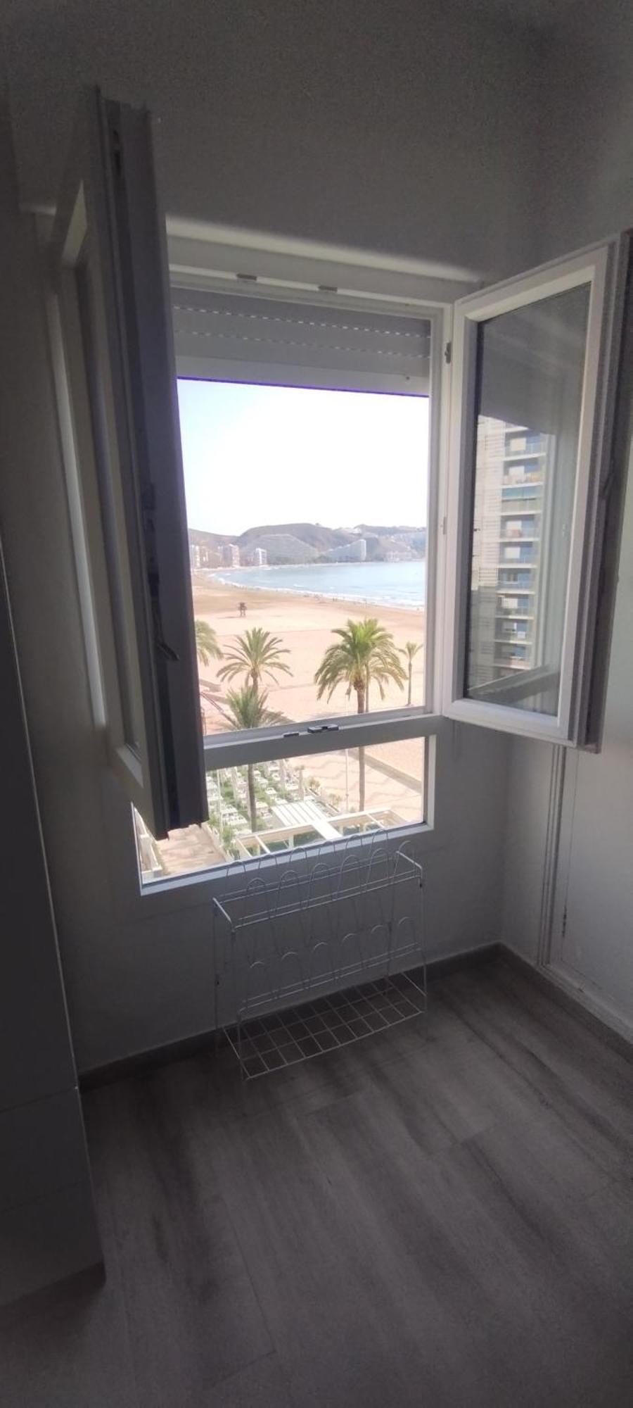 Primera Linea En Con Piscina. Inmejorables Vistas *